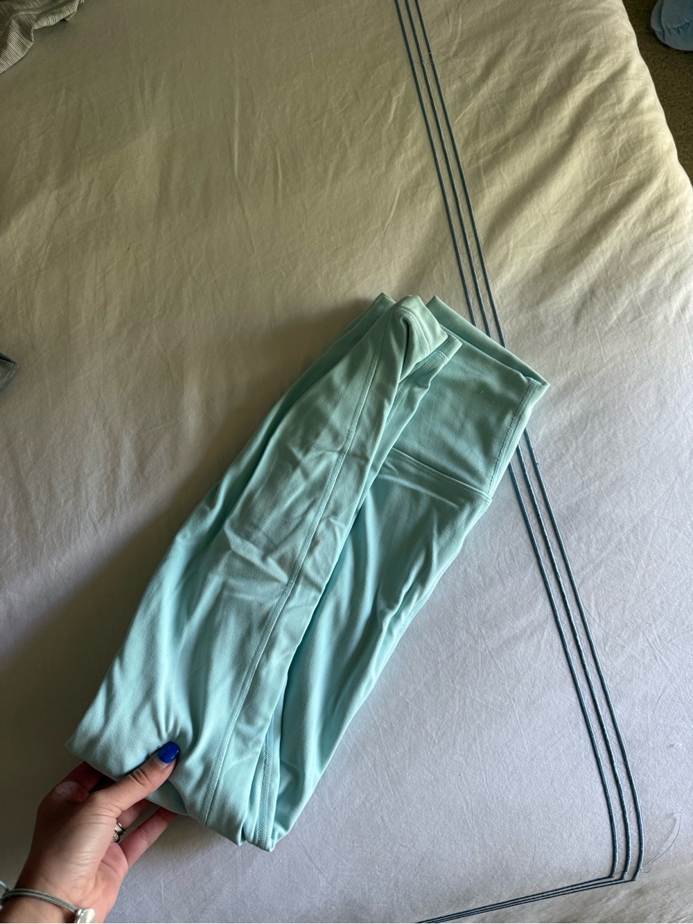 Light Aqua Workout Leggings lululemon size 4